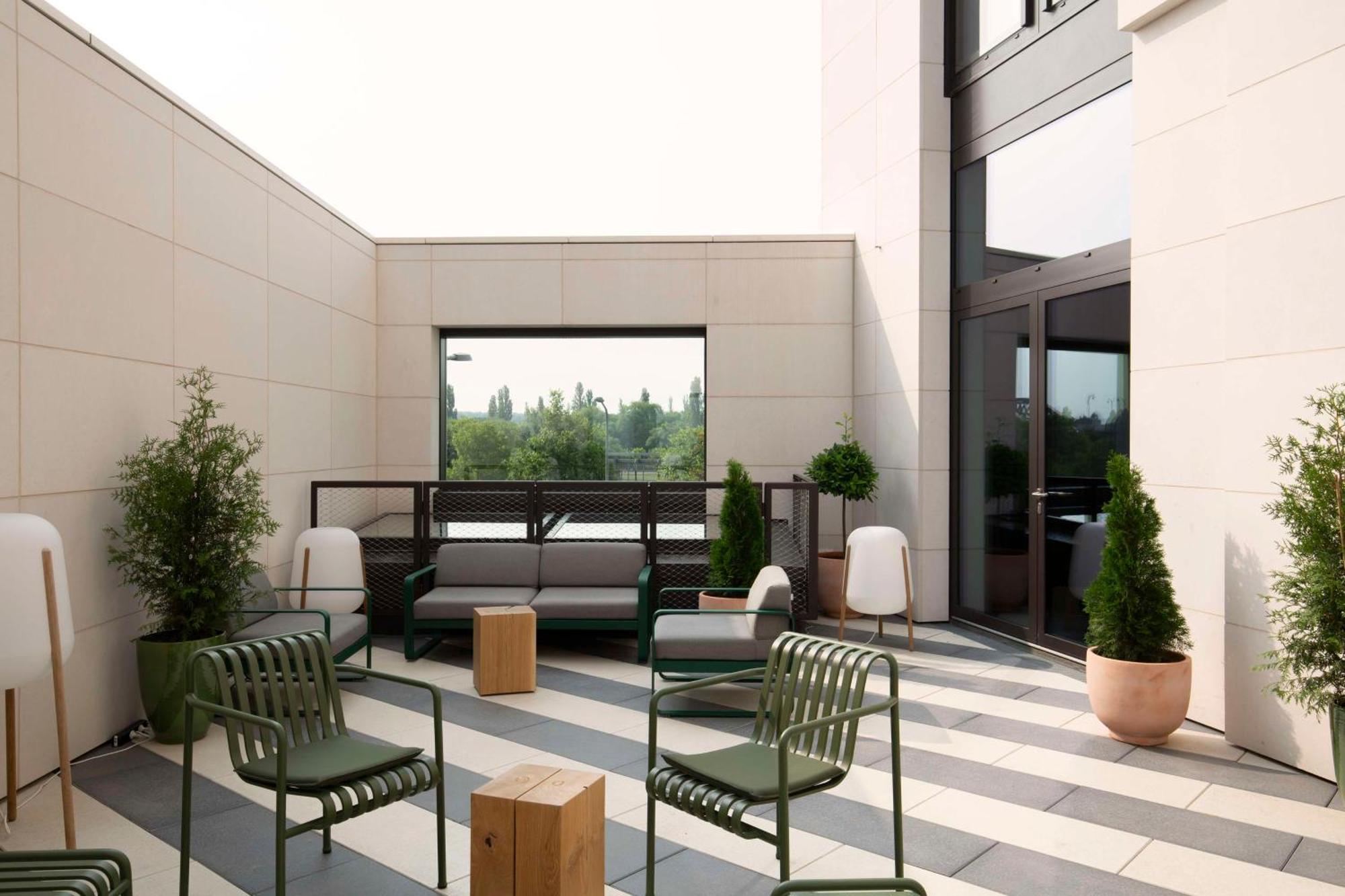 Scandic Frankfurt Hafenpark Франкфурт-на-Майне Экстерьер фото