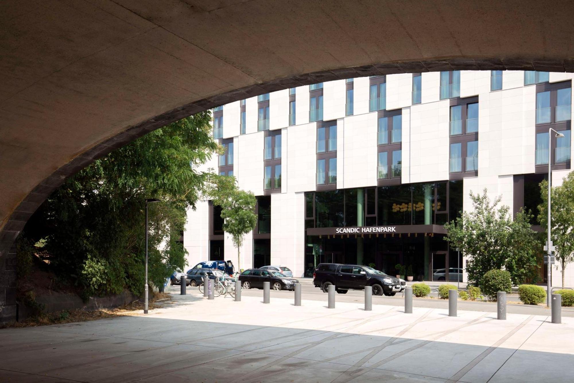 Scandic Frankfurt Hafenpark Франкфурт-на-Майне Экстерьер фото